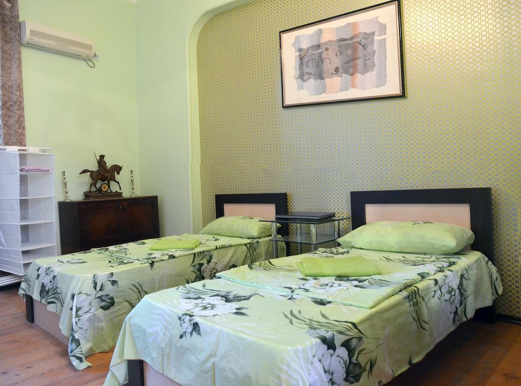 Griboedov Hostel & Suites Tbilisi Rum bild