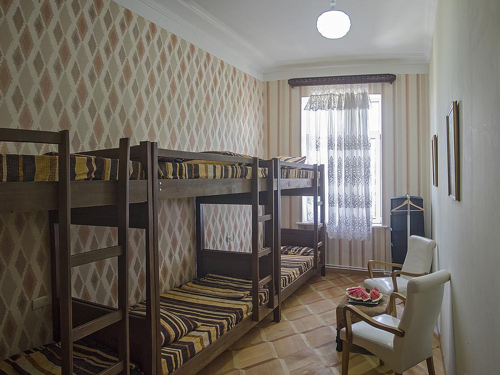Griboedov Hostel & Suites Tbilisi Exteriör bild