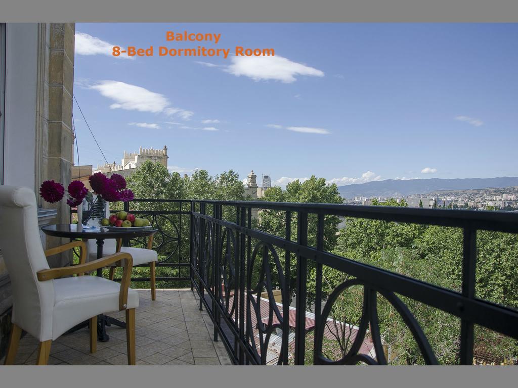 Griboedov Hostel & Suites Tbilisi Exteriör bild