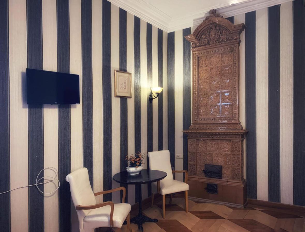 Griboedov Hostel & Suites Tbilisi Exteriör bild