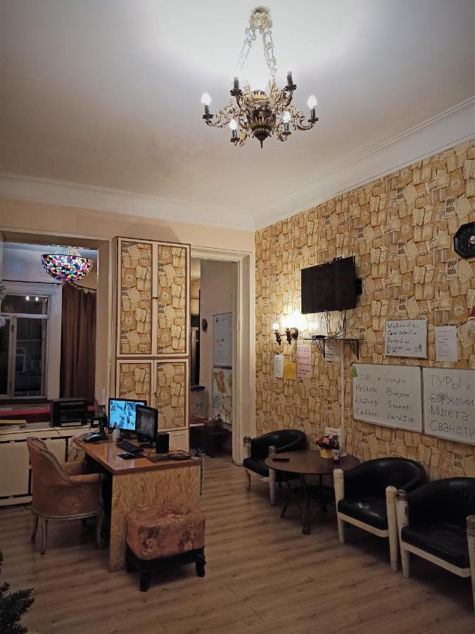 Griboedov Hostel & Suites Tbilisi Exteriör bild